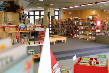 Gestalten Sie unsere Bibliothek mit<br><br>